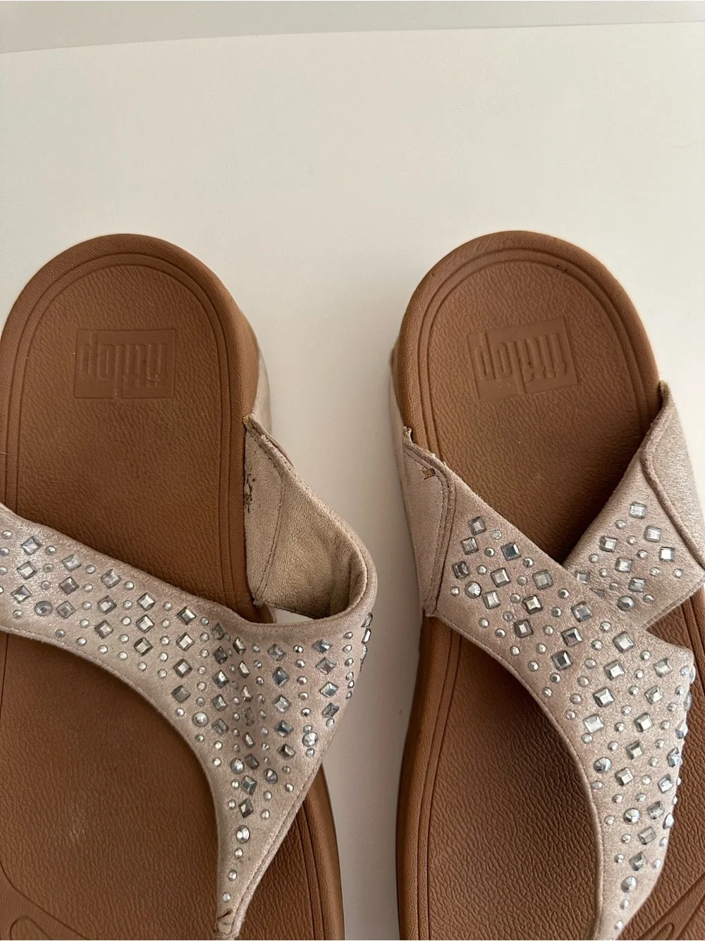 Fitflop Tan Platform Novy Rhinestone  Comfort Thong Sandals